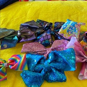 Hair bows